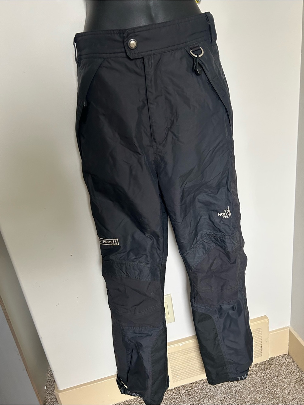 The North Face women Black Waterproof Outdoor Pants
